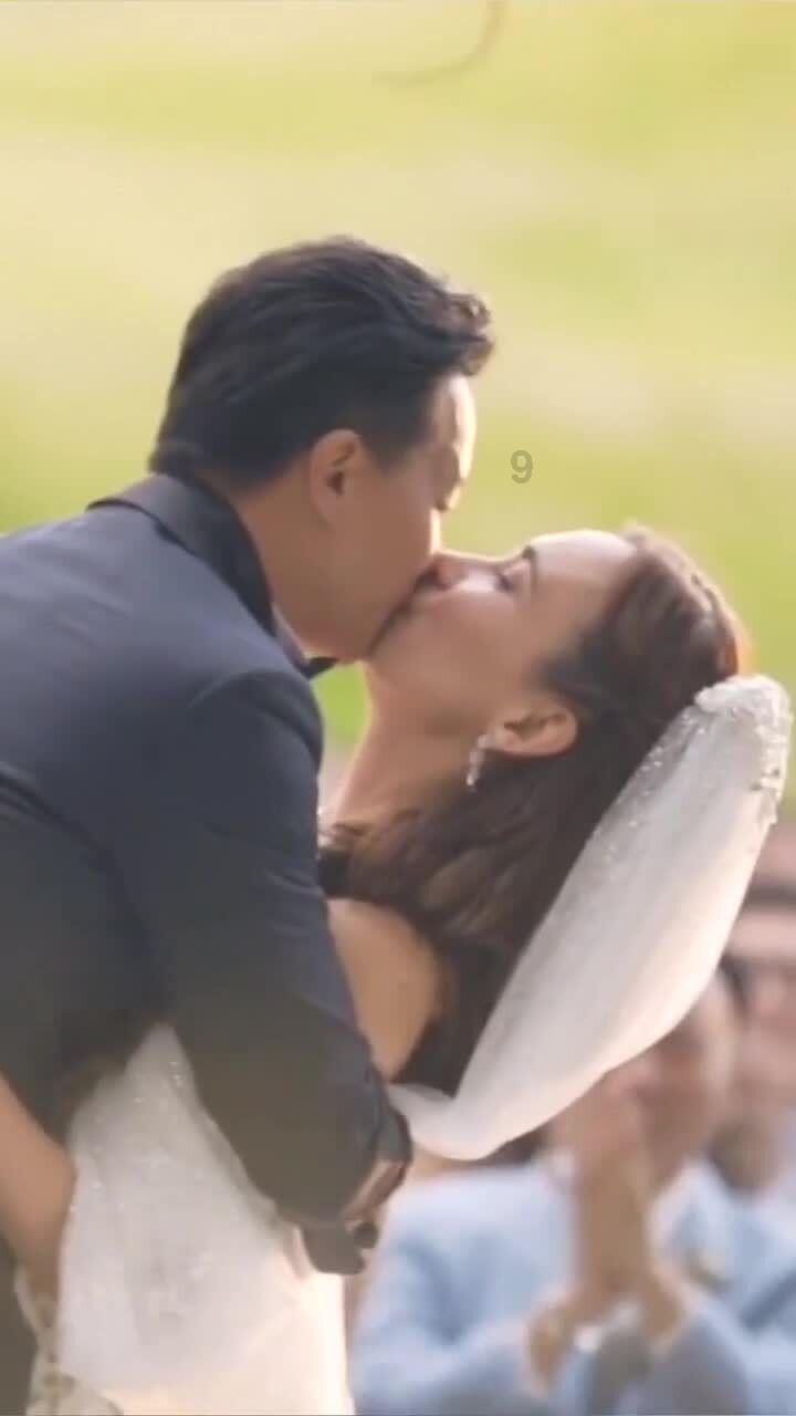 我和男朋友在一起二年了前几天我男朋友中午下班回来问我存了多少钱了，我说了，但他不相信，非要看我？游戏画面
