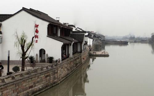 华联控股(000036.SZ):已累计回购1.38%股份